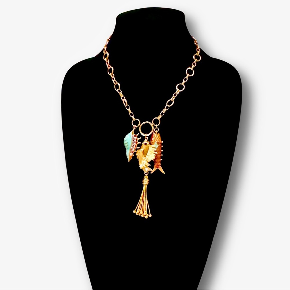 ZARA Gold Tone Seascape Enamel Fish & Shell Toggle Necklace w pearl Accents NEW - Picture 10 of 10